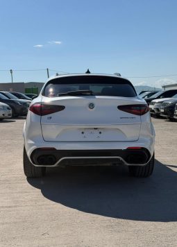
										Alfa Romeo Stelvio Quadrifoglio full									