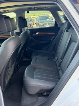 
										Audi Q5 full									