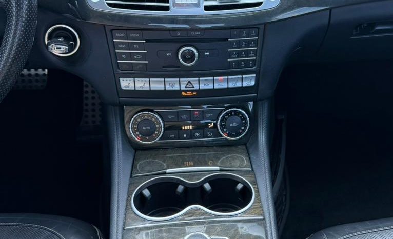 
								MERCEDES-BENZ CLS400 full									