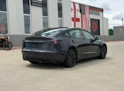 
										Tesla Model 3 full									