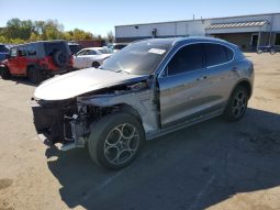 
										2018 Alfa Romeo Stelvio full									