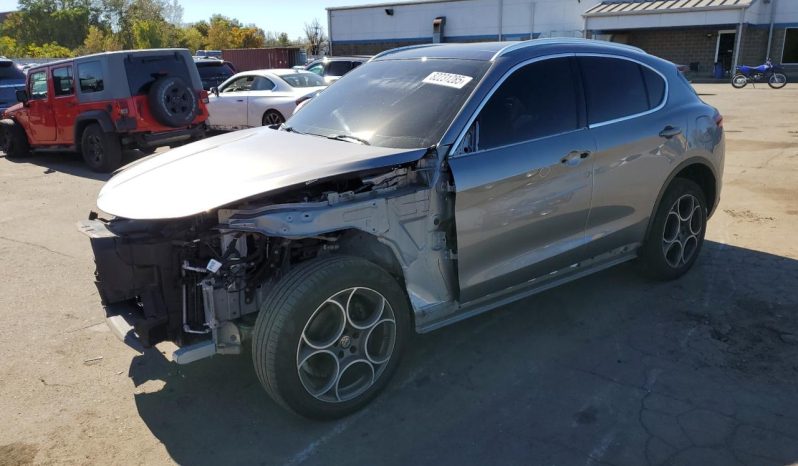 
								2018 Alfa Romeo Stelvio full									