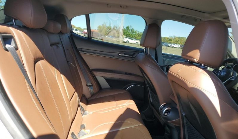 
								2018 Alfa Romeo Stelvio full									