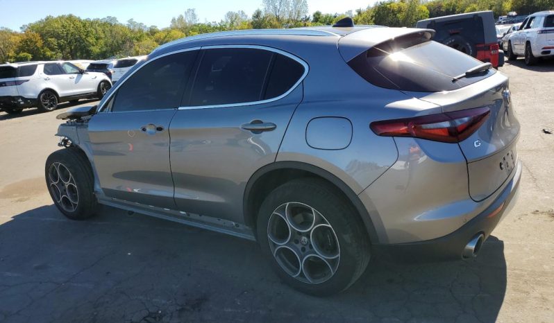 
								2018 Alfa Romeo Stelvio full									