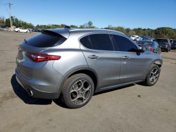
										2018 Alfa Romeo Stelvio full									