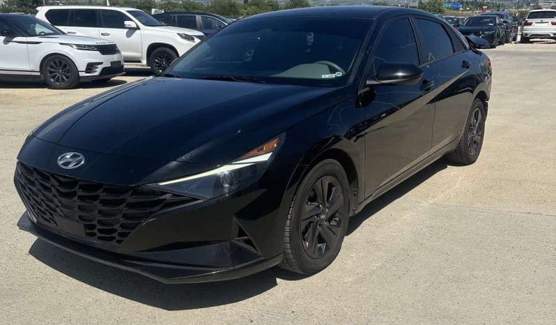 
								HYUNDAI ELANTRA full									