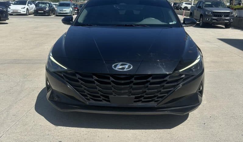 
								HYUNDAI ELANTRA full									