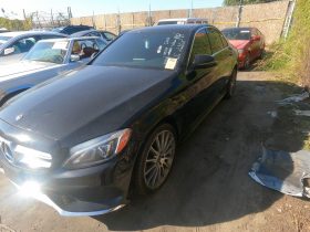 MERCEDES-BENZ C300
