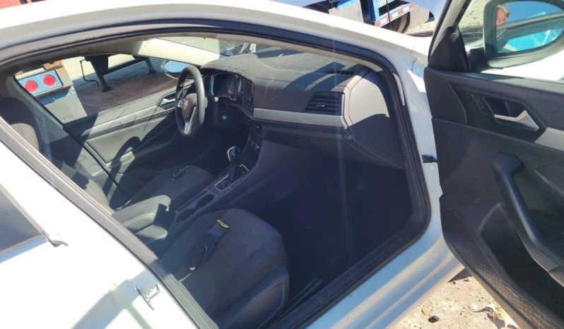 
								VOLKSWAGEN JETTA full									