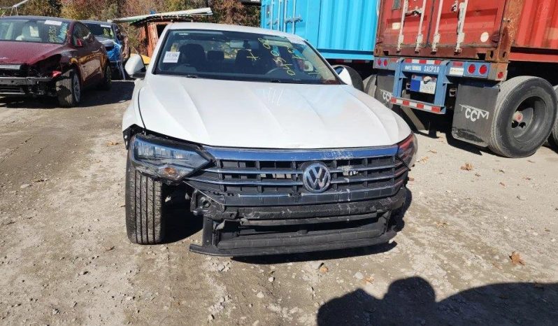 
								VOLKSWAGEN JETTA full									