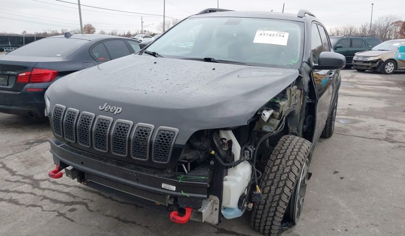 
								Jeep Cherokee full									