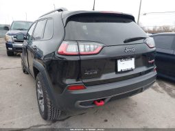
										Jeep Cherokee full									