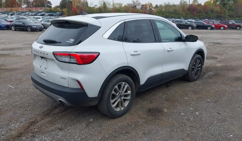 
								2022 Ford Escape full									