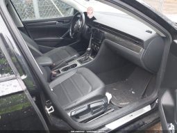 
										2020 Volkswagen Passat full									