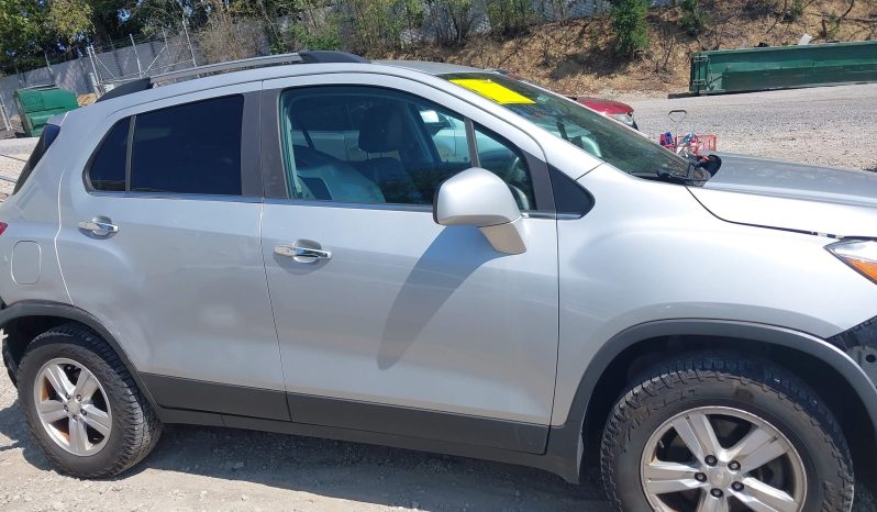 
								Chevrolet Trax full									
