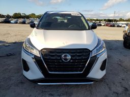 
										Nissan Kicks full									