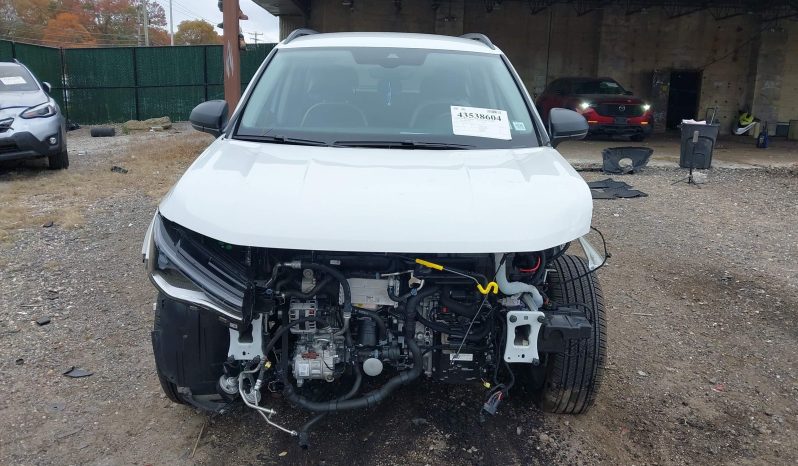 
								VOLKSWAGEN TAOS full									