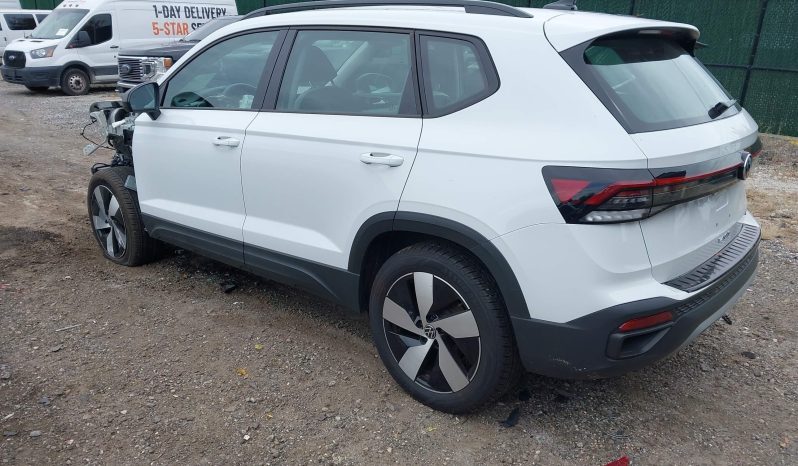 
								VOLKSWAGEN TAOS full									