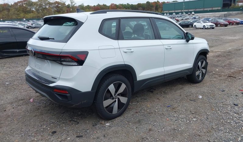 
								VOLKSWAGEN TAOS full									