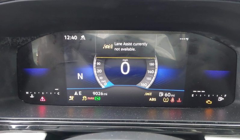 
								VOLKSWAGEN TAOS full									