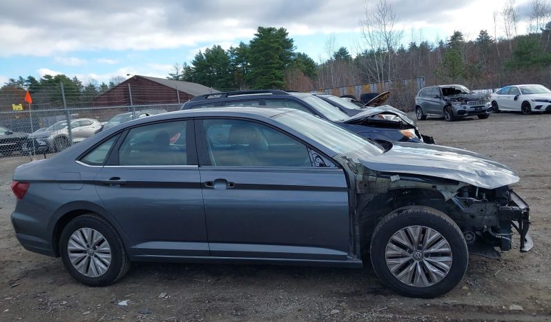 
								2019 Volkswagen Jetta full									