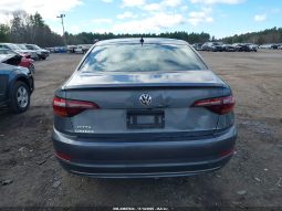 
										2019 Volkswagen Jetta full									