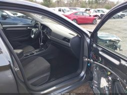 
										2019 Volkswagen Jetta full									