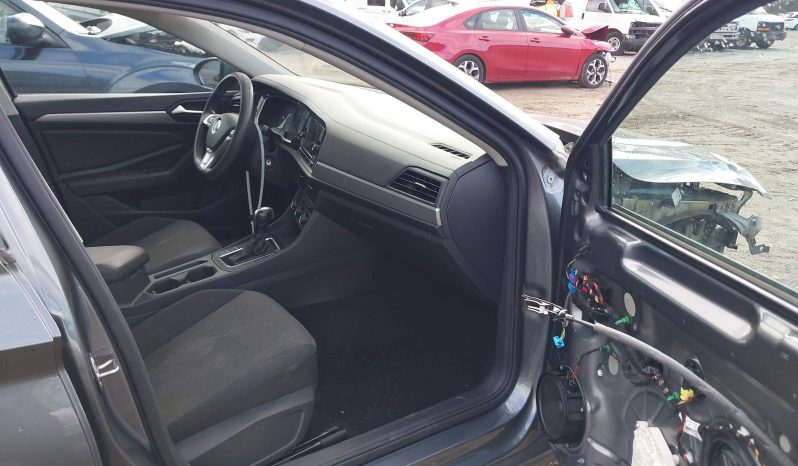 
								2019 Volkswagen Jetta full									