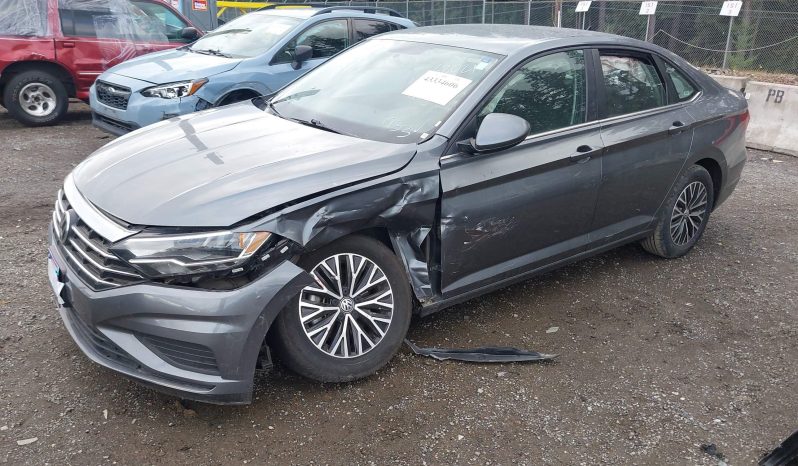 
								VOLKSWAGEN JETTA full									