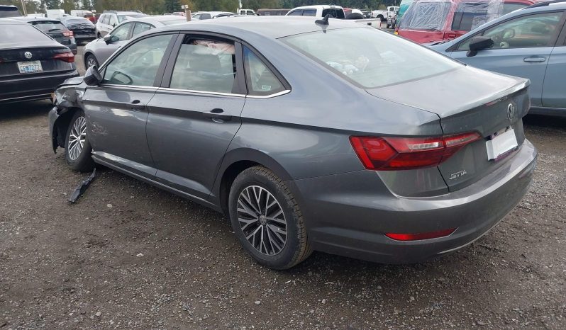 
								VOLKSWAGEN JETTA full									