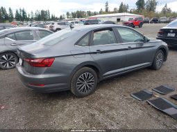 
										VOLKSWAGEN JETTA full									