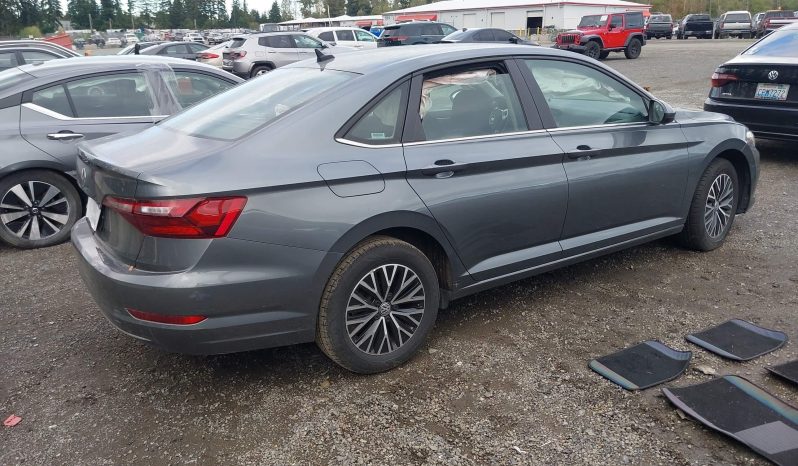 
								VOLKSWAGEN JETTA full									