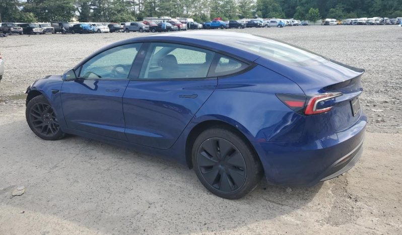 
								Tesla MODEL 3 full									