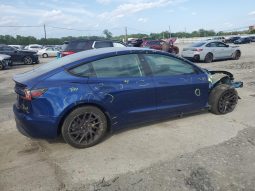 
										Tesla MODEL 3 full									