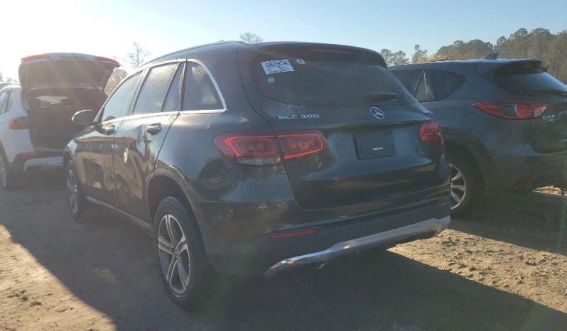 
								MERCEDES-BENZ GLC 300 full									