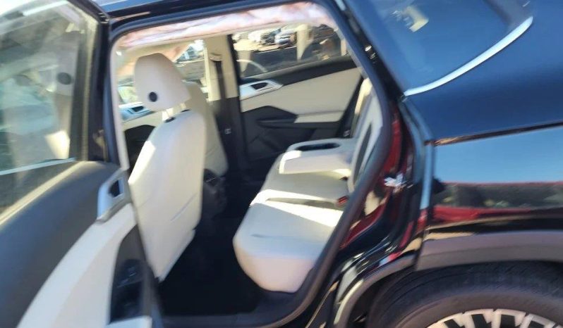 
								VOLKSWAGEN TAOS full									