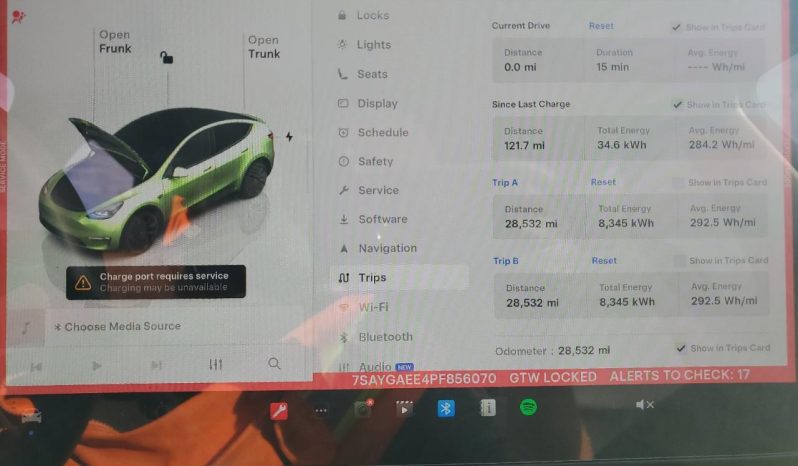 
								Tesla MODEL Y full									