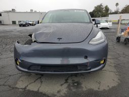 
										Tesla MODEL Y full									