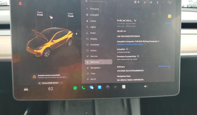 
								Tesla MODEL Y full									
