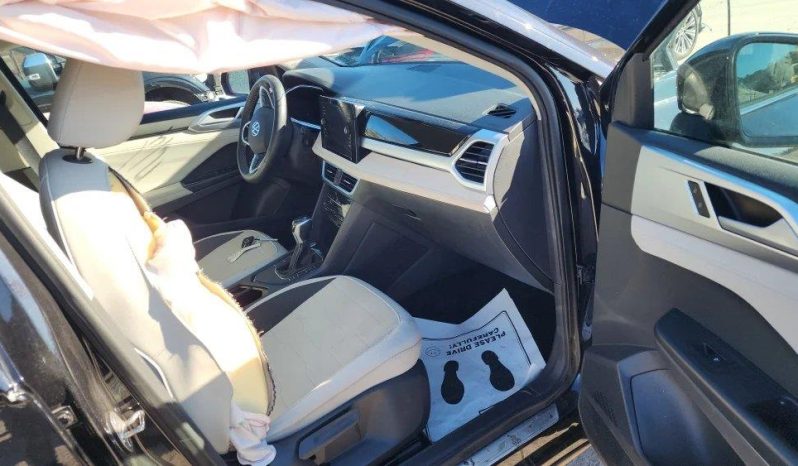 
								VOLKSWAGEN TAOS full									