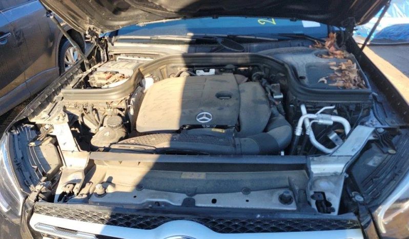 
								MERCEDES-BENZ GLC 300 full									