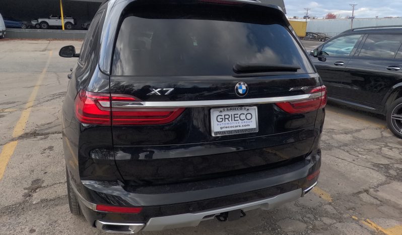 
								BMW X7 full									