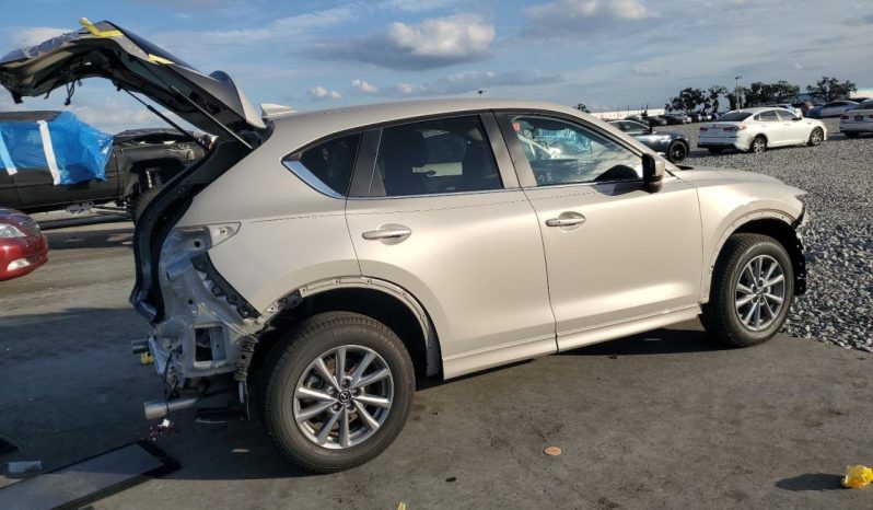 
								Mazda CX-5 full									