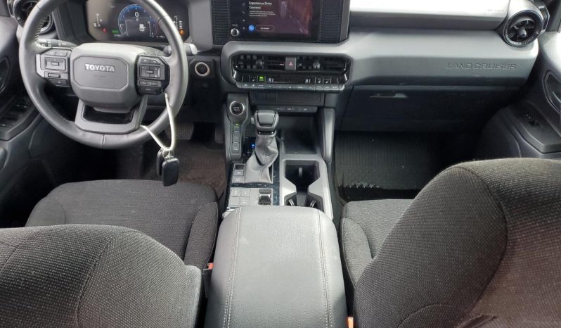 
								Toyota Land Cruiser full									