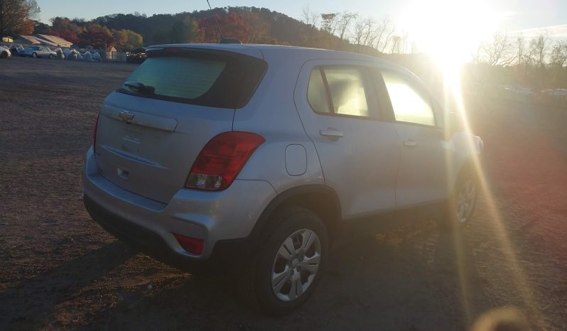 
								CHEVROLET TRAX full									