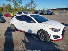 2022 Hyundai Veloster