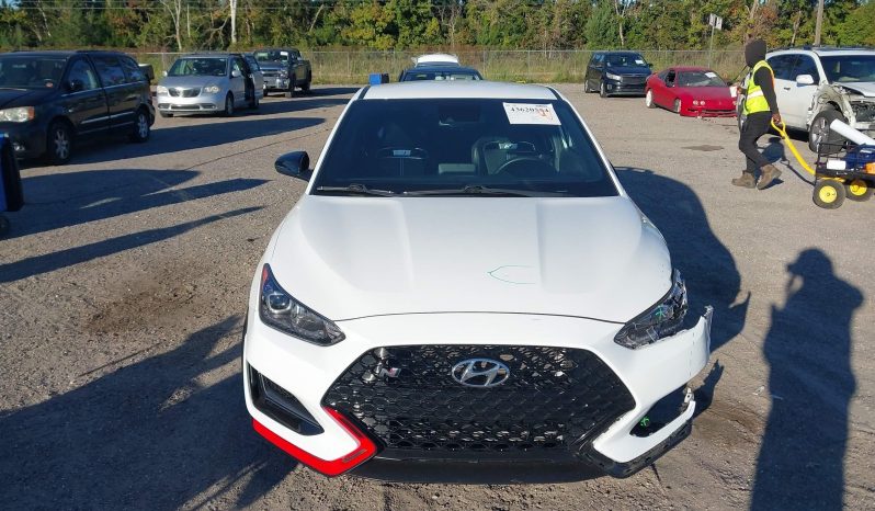
								2022 Hyundai Veloster full									