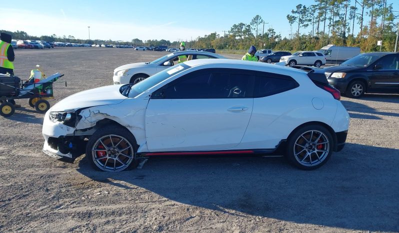 
								2022 Hyundai Veloster full									