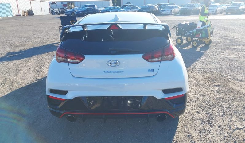 
								2022 Hyundai Veloster full									