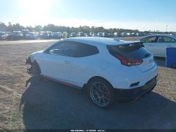 
										2022 Hyundai Veloster full									